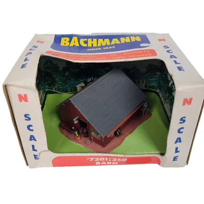 BACHMANN N Scale Barn 7201:250 Hand Decorated Super Detailed Hong Kong - Image 1 of 4