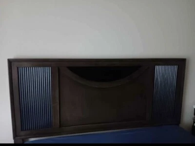 bedroom set furniture used - Image 1 of 2