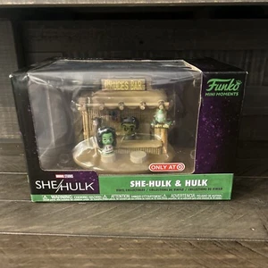 FUNKO MINI MOMENTS SHE-HULK & HULK TARGET EXCLUSIVE ,Vinyl Collection,New - Picture 1 of 5