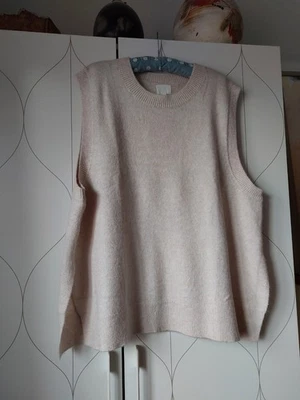 H And M Pullover XL - Image 1 of 3