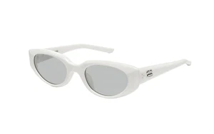 Gentle Monster Monta W2 2024 White Acetate Frame Square Sunglasses Gray Lens - Picture 1 of 5