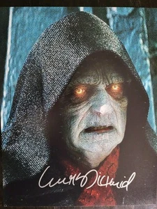 NEU SIGNIERT Ian McDiarmid der Kaiser mit Echtheitszertifikat BITTE BESCHREIBUNG LESEN - Bild 1 von 1