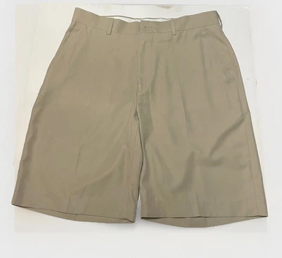 Pantalones Cortos Chinos de Golf de Poliéster Alan River Hombres Talla 32 Frente Plano Caqui Nuevos sin Etiquetas Bonitos Foto 1 de 4