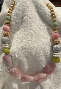 Collana Perline Grosse 28" Marca "You & I" Colori Pastello Rosa Tan Blu Gioielli - Foto 1 di 11