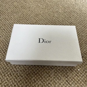 Christian Dior Box With Ribbon and Tissue 22.5 x 14 x 6 cm - Picture 1 of 4