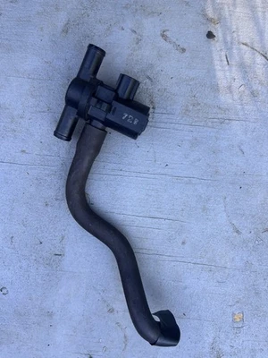 Kawasaki Ninja ZX6R 2007-2008 OEM VÁLVULA DE AIRE SOLENOIDE SUPERIOR MOTOR INTERRUPTOR SENSOR Foto 1 de 4