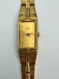 Orologio Seiko Vintage Donna 2E20-7479 13mm Tono Oro Serbatoio Ha Bisogno Batteria Nuova 6,75" - Foto 1 di 7