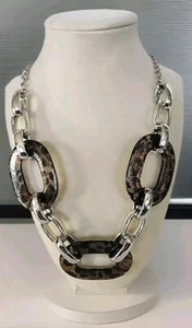 Acrylic Brownish Green Chunky Cheetah Print 20” Silver Link Chain Necklace - Picture 1 of 7