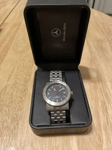 Mercedes-Benz Uhr - Bild 1 von 1