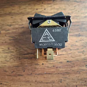 New Napa Echlin RS1012 Rocker Switch - Picture 1 of 7