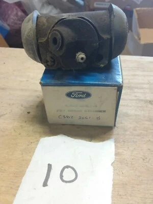 Cilindro rueda delantera derecha Ford Fairlane Mustang Falcon 1963-1971 nuevo de lote  Foto 1 de 4