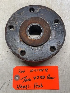 TORO Groundsmaster 223-D 4 Wheel Drive Right rear Wheel Hub - Picture 1 of 3