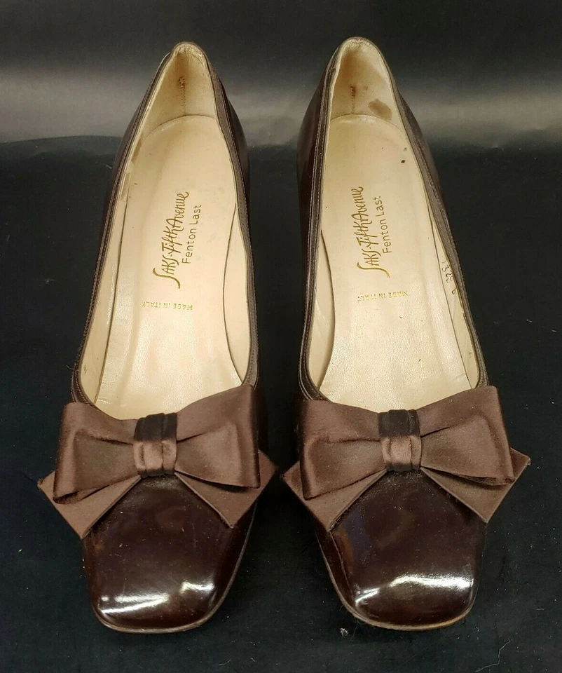 Saks Fifth Ave by Fenton Last Brown Patent Leather Satin Bow Kitten Heels 6 mABR - Image 1 of 4