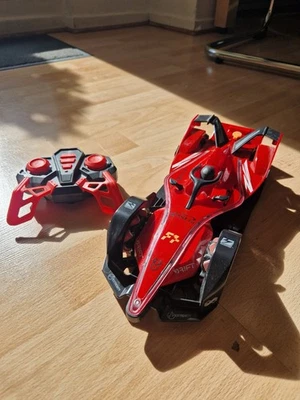 Geniales RC Rennauto Ferngesteuert Viele Funktionen - Bild 1 von 4