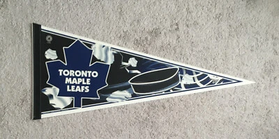 TORONTO MAPLE LEAFS VINTAGE 1990's NHL HOCKEY FELT BLACK, WHITE & BLUE PENNANT - Image 1 of 4