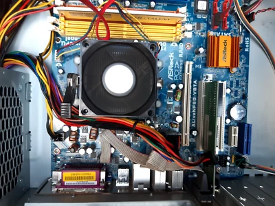 ASRock AliveNF6G-VSTA AMD Sempron CPU@1.90Ghz, 2GB RAM, Heatsink, Fan, I/O Plate - Image 1 of 4