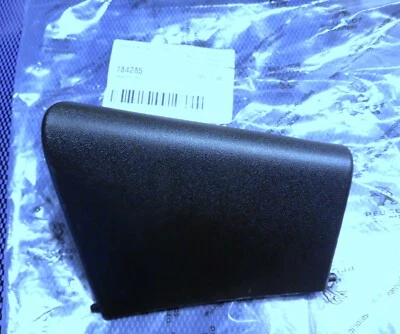 TRAPPE ORIGINALE PRISE 12V POUR MAXI SCOOTER PEUGEOT METROPOLIS 400cc - Photo 1/4