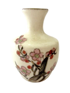 SATSUMA Miniature ANTIQUE Japanese VASE - Picture 1 of 9