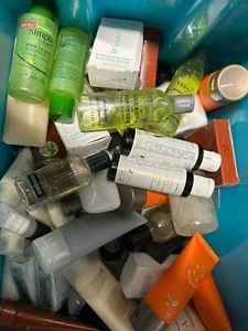100 hotel travel size  toiletries bundle wholesale joblot shampoo Lotion Soap 🥰 - Picture 1 of 9