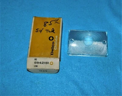 🔥 Nuevo de Lote Antiguo 1954 1955 Chevy Truck Luz de Estacionamiento Frontal Lente Transparente 6 Voltios 5942151 Foto 1 de 3