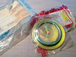 2 total Genuine Yanmar Friction Plates 160810-76580 - Picture 1 of 3