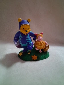 Neu im Karton Disney Skelett Pooh & Kürbis Ferkel Halloween Süßes oder Saures Figur - Bild 1 von 7