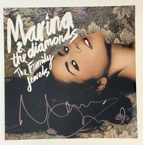 MARINA AND THE DIAMONDS SIGNED AUTOGRAPH 12X12 ALBUM FLAT - THE FAMILY JEWELS - Picture 1 of 1