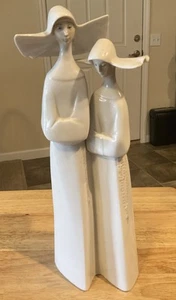 Vintage Lladro Two Nuns in White Porcelain 13" Figurine EX+ Condition - Picture 1 of 3