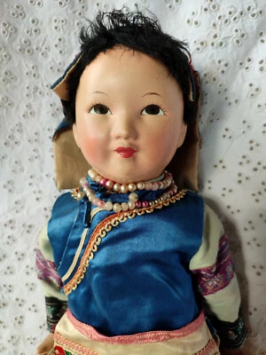 Poupée asiatique ancienne - Photo 1/4