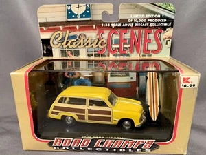 Road Champs 1:43 Scale Classic Scenes 1949 Ford Woody Station Wagon - Picture 1 of 3