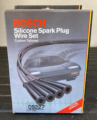 Juego de cables de bujía de silicona Bosch - 09227 - para Toyota Corolla, Tercel y más Foto 1 de 4