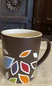 Taza de café Starbucks 2010 marrón con coloridas hojas de otoño taza de porcelana de hueso - Imagen 1 de 6