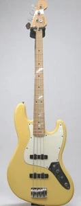 Fender Player Jazz Bass Electric Guitar 2 Single Coil Pickups Used - Picture 1 of 11