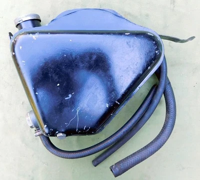 NORTON COMMANDO 750/850 MOTORCYCLE OIL TANK ROADSTER HI RIDER INTERSTATE 063095 - Image 1 of 4