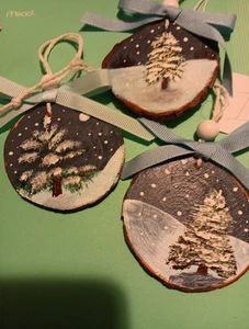Juego de 3 adornos para rebanadas de madera pintados a mano ÚNICOS I - Imagen 1 de 4