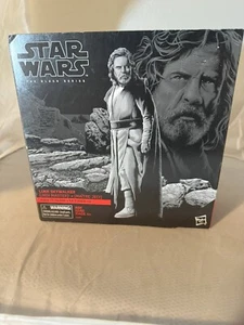 Star Wars Action Figure The Black Series Luke Skywalker AHCH-TO-ISLAND Hasbro - Foto 1 di 5
