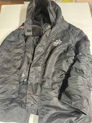 C.S.I. Casaco masculino TV Show Crew Alpha Industries forrado com capuz náilon GG  - Imagem 1 de 4