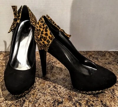 RED CIRCLE Sz 7.5 STILETTOS PLATFORM Heel Closed Toe Black / Leopard Faux Suede - Image 1 of 4