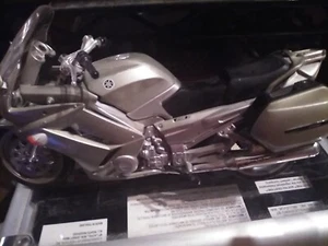 MAISTO 1:18th Scale Silver DIE- CAST MOTORCYCLE Fresh Metal Two Wheelers Series - Picture 1 of 9