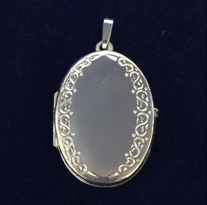 NEW Sterling Silver Oval Locket Family Portrait Memories Photos Love Keepsake  - Picture 1 of 3