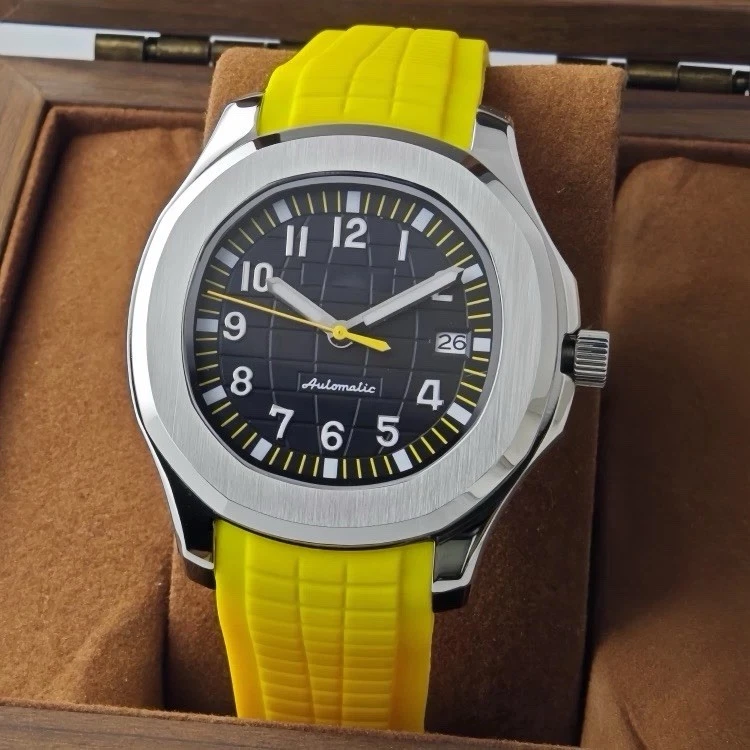 Reloj Automático Estilo Aquanaut 5167A Personalizado | Movimiento NH35 | Negro Sobre Amarillo Foto 1 de 1