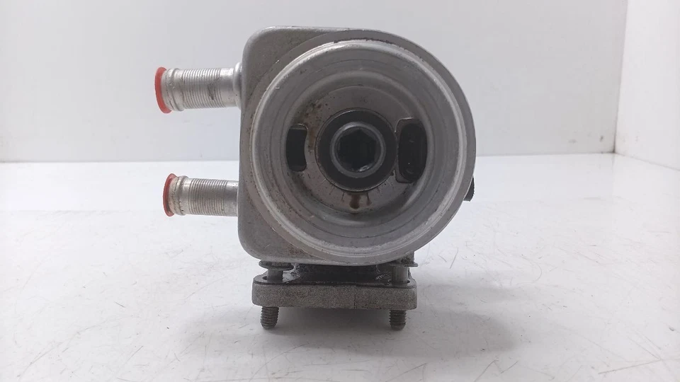 Engine Oil Cooler with Oil Filter Adapter 2013 Hyundai Genesis Coupe 2.0 Liter - Изображение 1 из 4