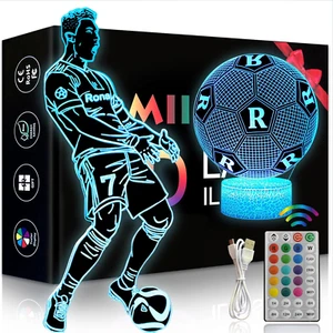 2 Pezzi Ronaldo Calcio Luce Notturna Bambini, Regalo De Calcio per Bambini 2 3 4 - Foto 1 di 12