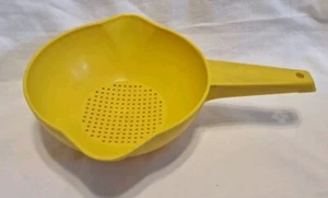 Vintage Tupperware Nr. 1200-6 gelb 1 Qt. Siebsieb mit Griff - Bild 1 von 17