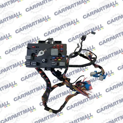 Saturn Vue 2006 2007 tablero interior relé de fusibles compartimento de caja 15774918 fabricante de equipos originales Foto 1 de 4