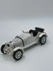 Burago 1928 Mercedes Benz SSK 1:18 Cream White no Windshield/mirrors as Shown - Picture 1 of 7