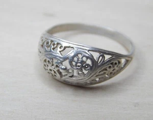 Old Vintage 925 Sterling Silver Ring, size 6.5 - Picture 1 of 6