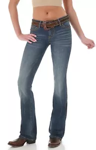 Women's Wrangler® Rock 47 Low Rise Desert Gold Wash Jean WJX02DG - Picture 1 of 3