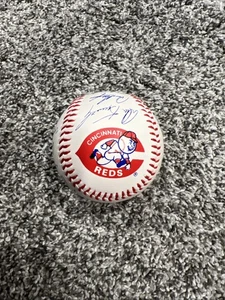 Cincinnati Reds Replica Team Signed Baseball Sealed - Picture 1 of 6