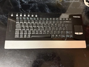 Toshiba PA3705D-1ET1 Wireless Keyboard with Touch Pad - Picture 1 of 6